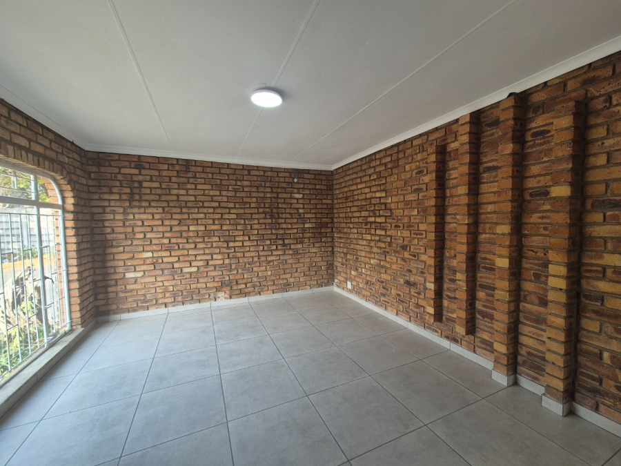 3 Bedroom Property for Sale in Vaalpark Free State